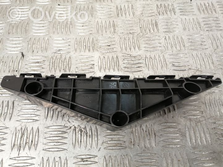 Toyota Avensis T270 Front bumper mounting bracket 