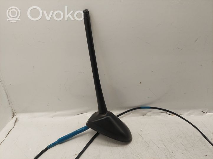 Toyota Avensis T270 Radion antenni 