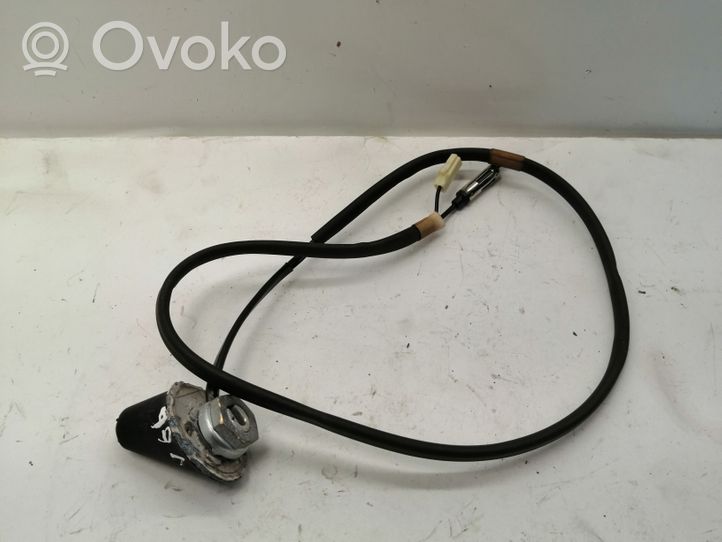 Toyota Corolla Verso AR10 Radio antenna 