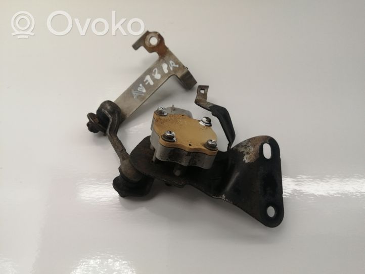 Toyota Avensis T250 Sensore di livello faro/fanale 