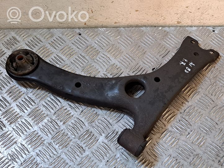 Toyota Avensis T250 Triangle bras de suspension inférieur avant 