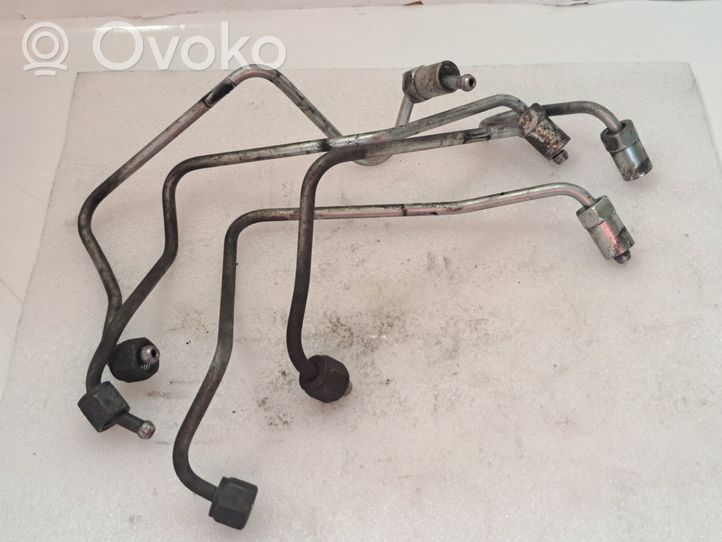 Toyota Avensis T250 Tuyau d'alimentation d'injecteur de carburant 