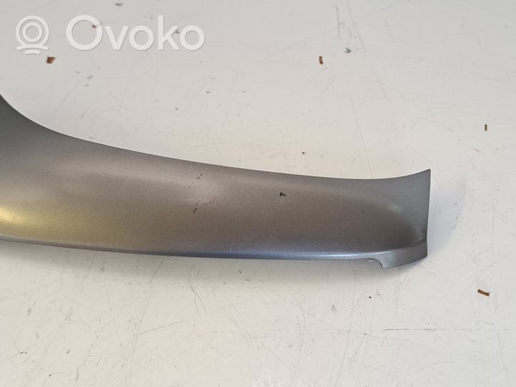 Toyota Verso Kojelaudan hansikaslokeron lista 86745A0