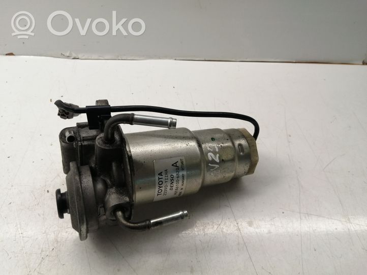 Toyota Avensis T250 Staffa/supporto di montaggio del filtro carburante 