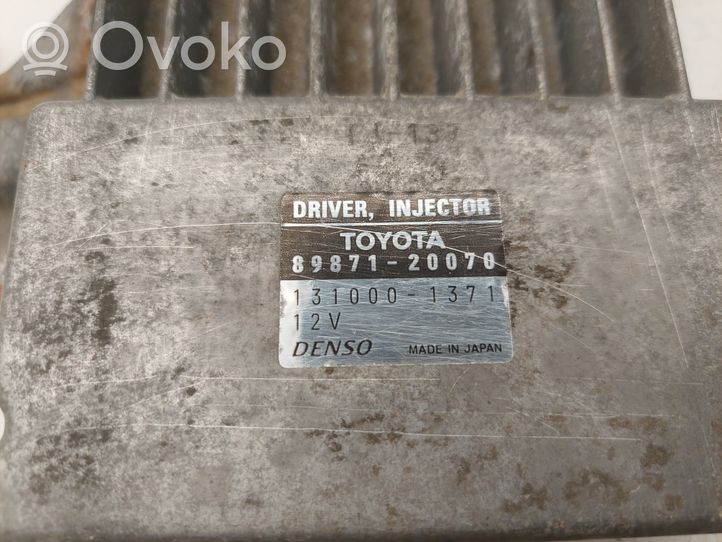 Toyota Avensis T250 Centralina/modulo impianto di iniezione 1310001371