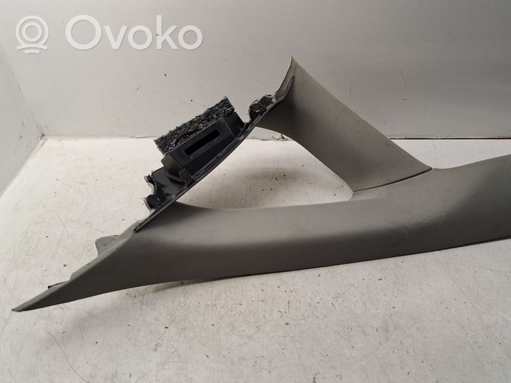 Toyota Verso Rivestimento montante (A) 