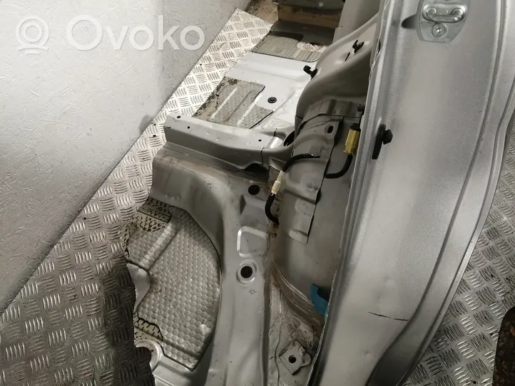 Toyota Corolla Verso AR10 Carrosserie quartier arrière 