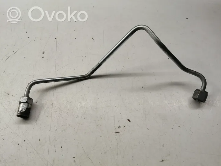 Toyota Corolla Verso AR10 Tuyau d'alimentation d'injecteur de carburant 