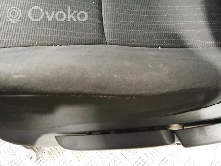 Toyota Auris 150 Fotele / Kanapa / Komplet 