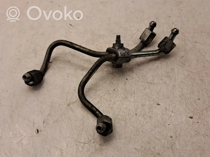 Toyota Auris 150 Tuyau d'alimentation d'injecteur de carburant 