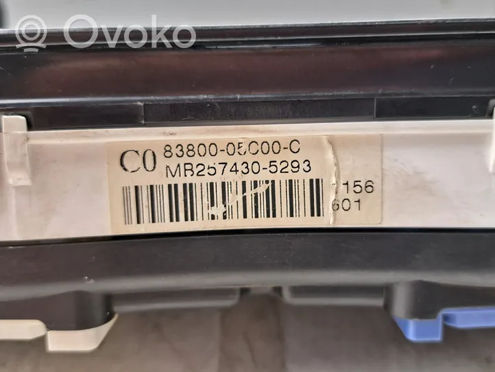 Toyota Avensis T250 Tachimetro (quadro strumenti) MB2574305293