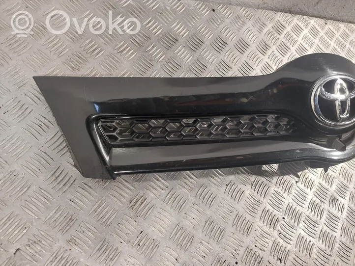 Toyota Corolla Verso AR10 Atrapa chłodnicy / Grill 