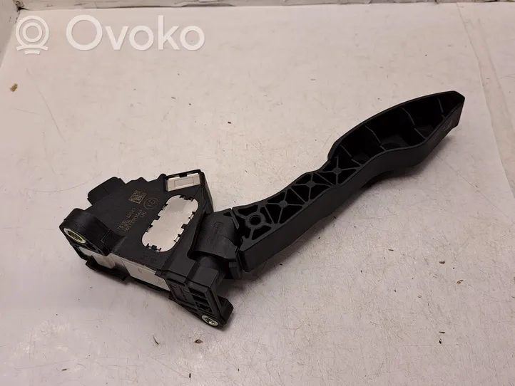 Toyota Avensis T270 Accelerator throttle pedal 