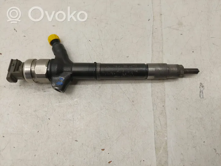 Toyota Corolla Verso AR10 Injecteur de carburant 236700R050