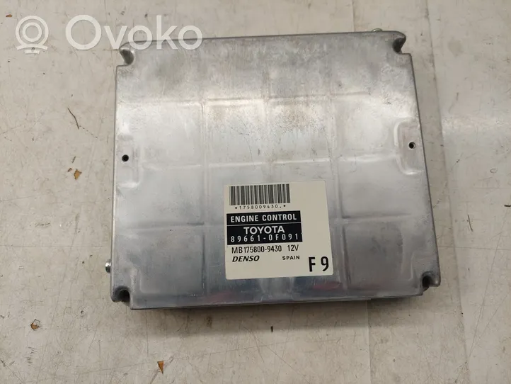 Toyota Corolla Verso AR10 Calculateur moteur ECU MB1758009430