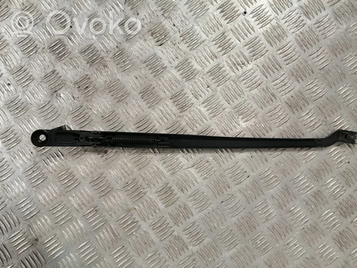 Toyota Avensis T270 Front wiper blade arm 