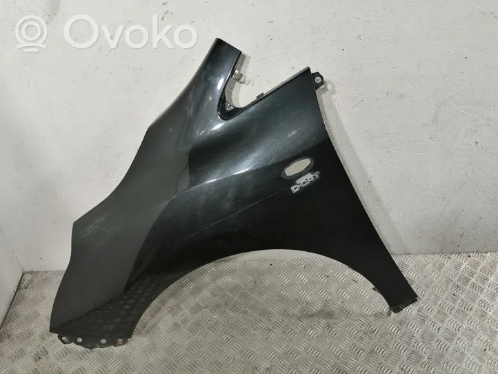 Toyota Verso Fender 