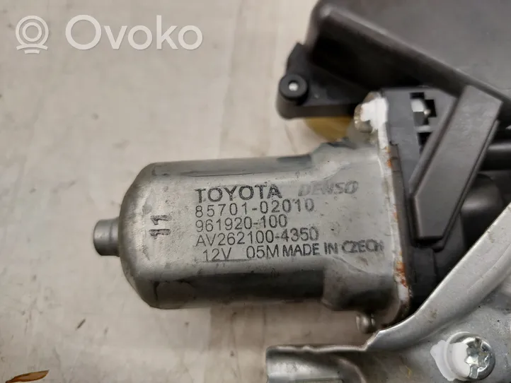 Toyota Avensis T270 Regulador de puerta trasera con motor 