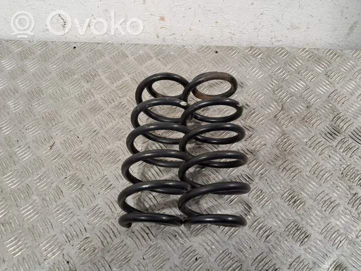 Toyota Avensis T270 Rear coil spring 