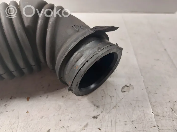 Toyota Verso Turbo air intake inlet pipe/hose 