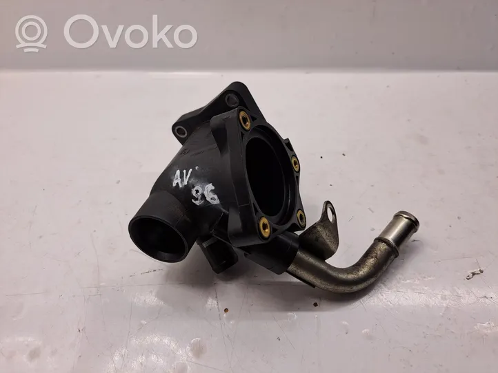 Toyota Avensis T270 Boîtier de thermostat 