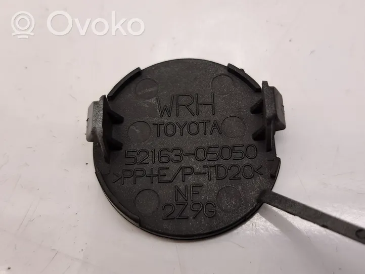 Toyota Avensis T270 Tapa para gancho de arrastre parachoques trasero 5216305050