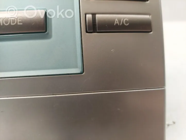 Toyota Corolla Verso AR10 Oro kondicionieriaus/ klimato/ pečiuko valdymo blokas (salone) 559000F020