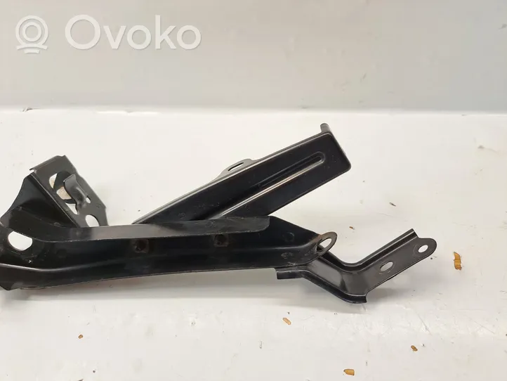 Toyota Corolla Verso AR10 Support, fixation radiateur 