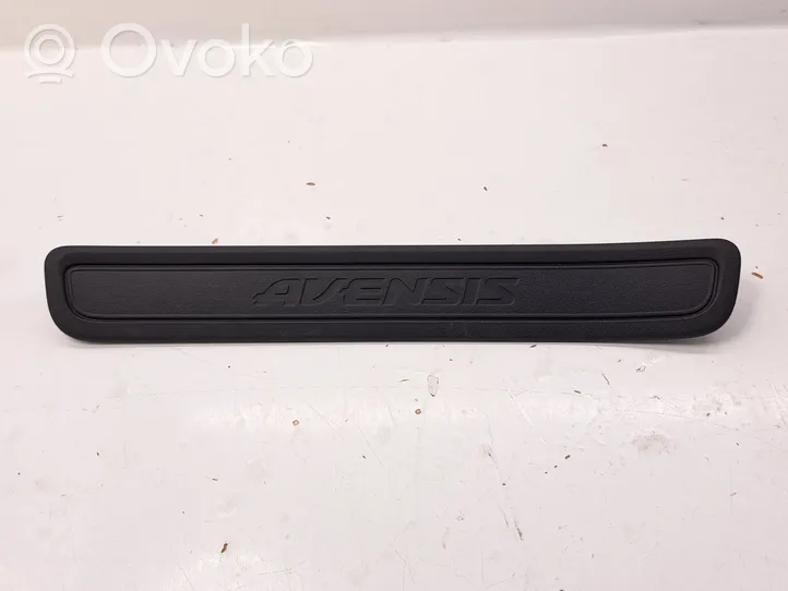 Toyota Avensis T270 Garniture de jupe latérale arrière 