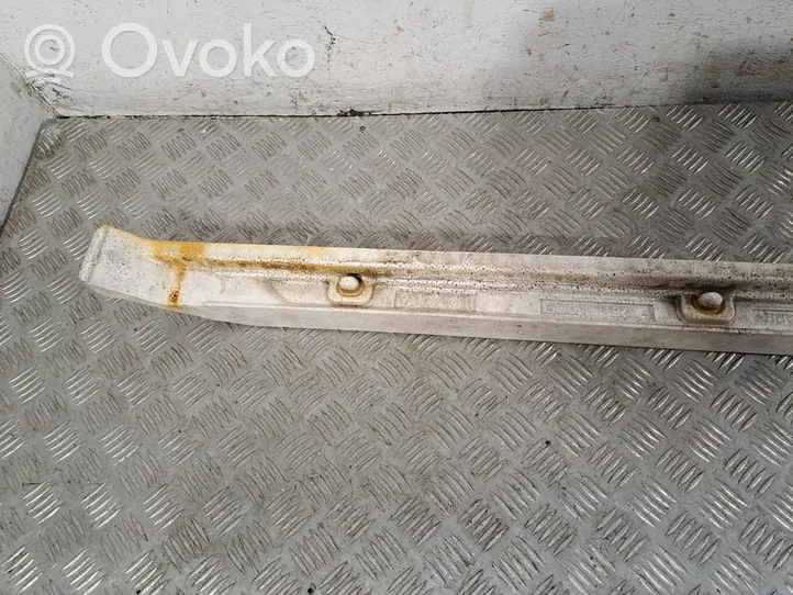 Toyota Avensis T270 Absorber zderzaka przedniego 