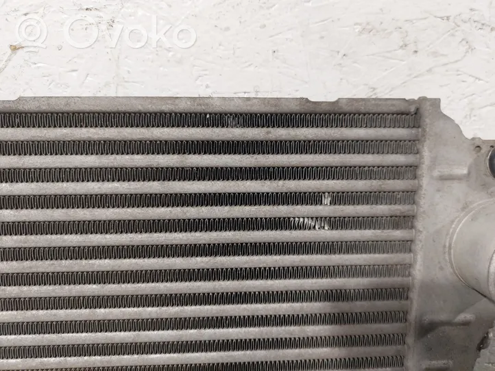 Toyota Corolla Verso AR10 Chłodnica powietrza doładowującego / Intercooler 