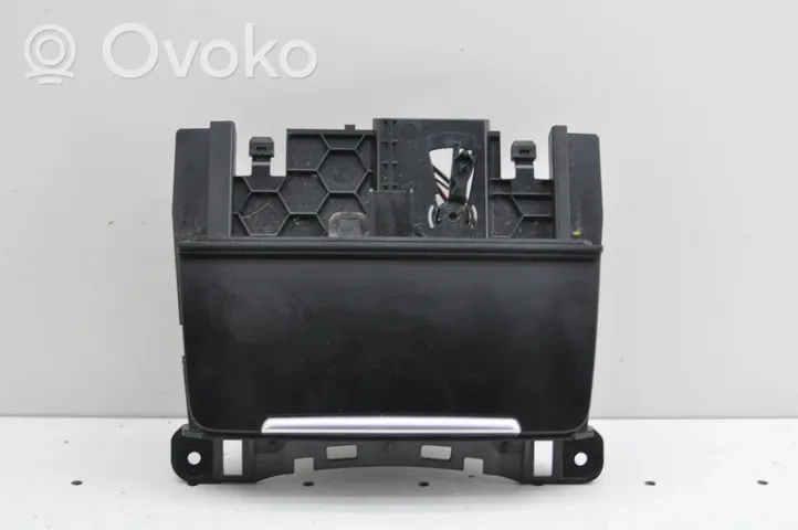 Audi Q5 SQ5 Peleninė panelėje 8K0857951