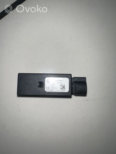 Volkswagen PASSAT B7 USA USB-pistokeliitin 5Q0035726C