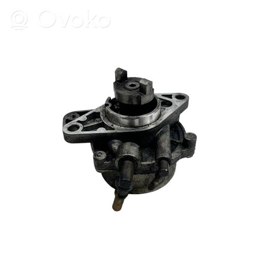 Opel Corsa D Vacuum pump 55193232