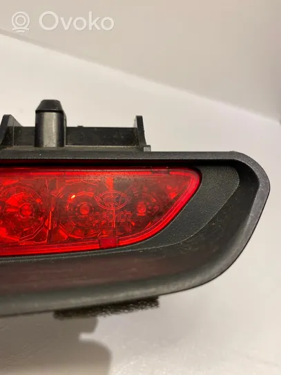 Chevrolet Orlando Third/center stoplight A050107