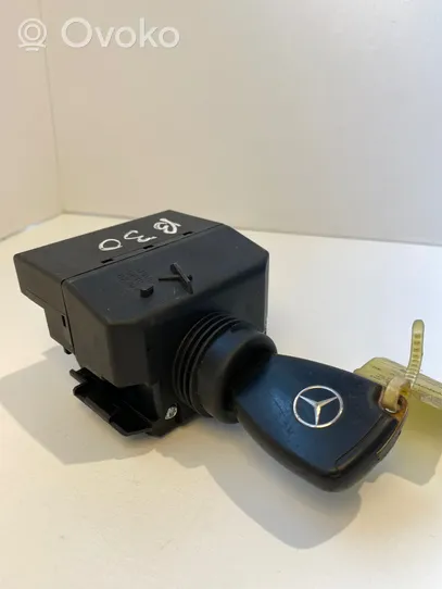 Mercedes-Benz C W203 Ignition lock 2095450908