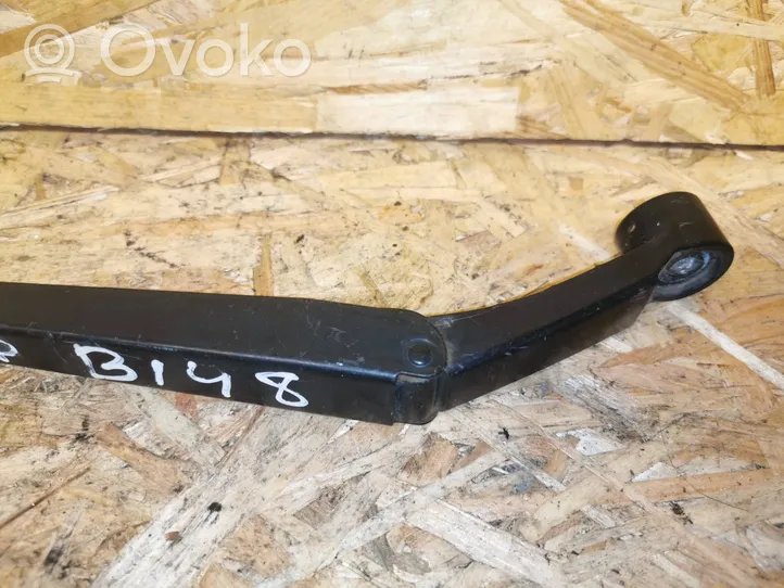 Toyota Hilux (AN10, AN20, AN30) Front wiper blade arm 6903