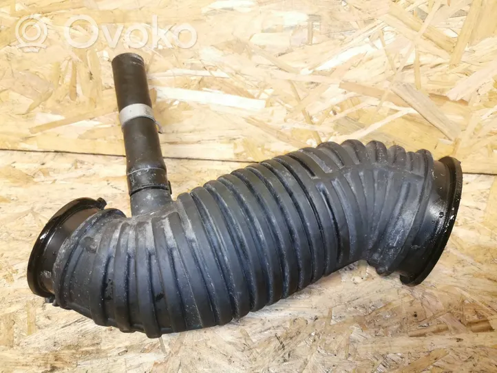 KIA Sportage Turbo air intake inlet pipe/hose 28130D3200