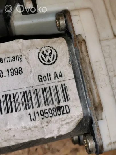Volkswagen Golf IV Etuoven ikkunan nostomoottori 1J1959802D
