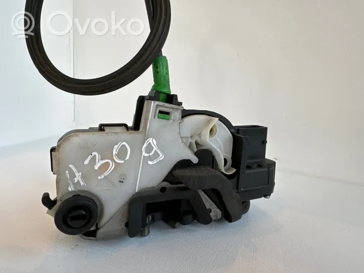 Opel Insignia A Zamek drzwi tylnych 3023880