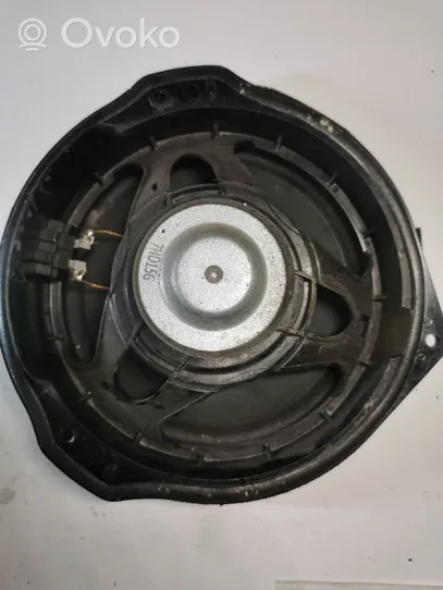 Mercedes-Benz C W204 Front door speaker A2048201902