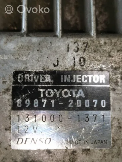 Toyota Avensis T250 Centralina/modulo impianto di iniezione 8987120070