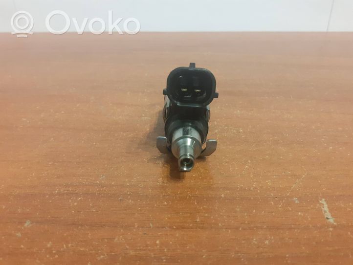 Mazda CX-5 II Fuel injector PYFA13250A