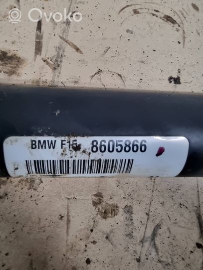 BMW X5 F15 Priekinis kardanas 8605866