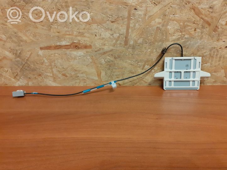 Toyota RAV 4 (XA40) Antena GPS 8686042042