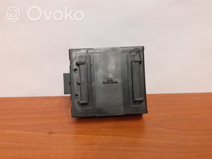 Mercedes-Benz C W203 Boîtier module alarme A2038202726