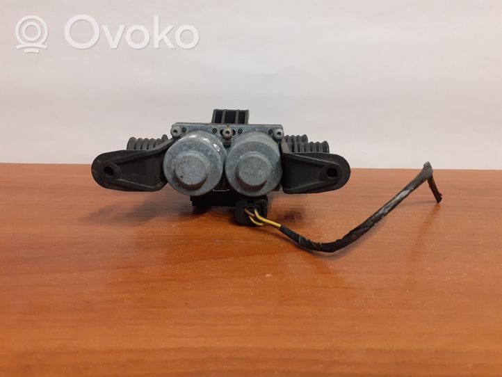 BMW X5 E70 Podgrzewacz płynu chłodzącego 6910544