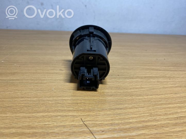 Mazda 6 Moottorin start-stop-painike/kytkin K0021