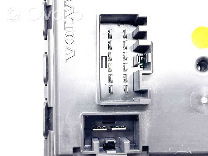Volvo XC60 Блок управления крюка для прицепа 