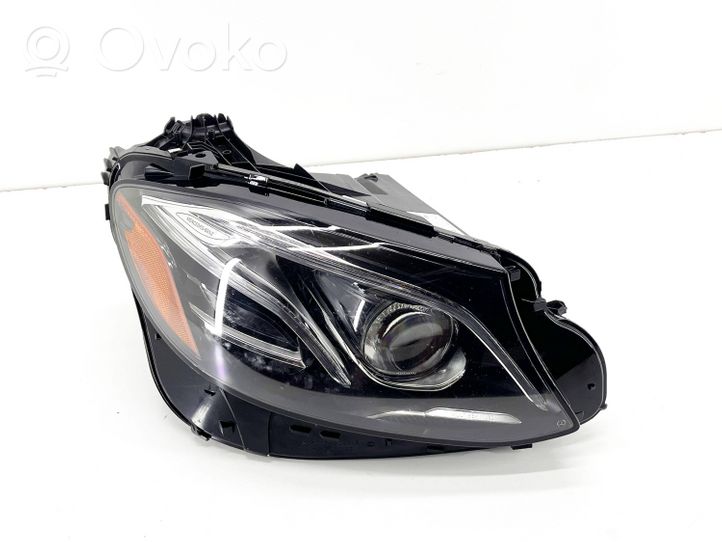 Mercedes-Benz E W213 Lampa przednia A2139066804